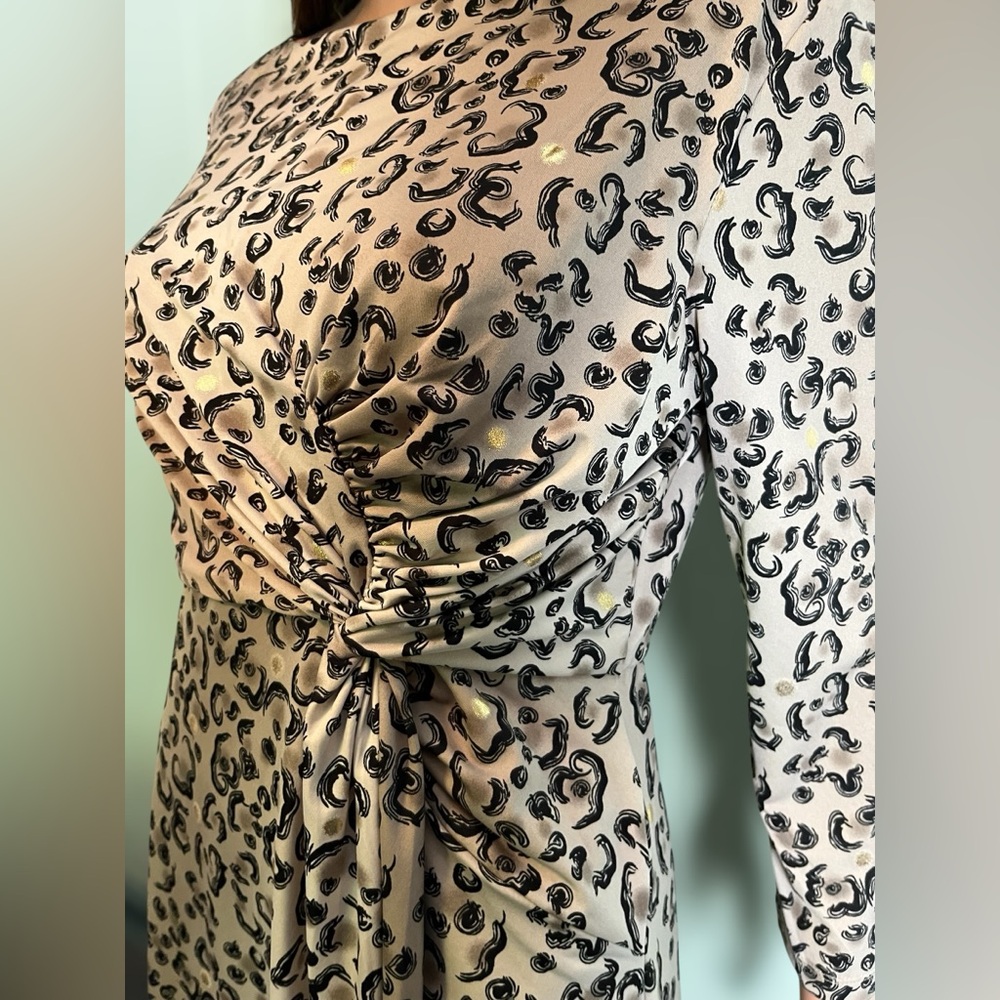 Anthropologie Tracy Negoshian Dress. Medium. Gray, Black, Gold. Washable Stretch - Picture 3 of 6